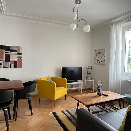 Appartement Luna Avec Parking Couvert Prive Le Locle Zewnętrze zdjęcie