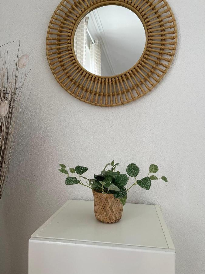 Appartement Luna Avec Parking Couvert Prive Le Locle Zewnętrze zdjęcie