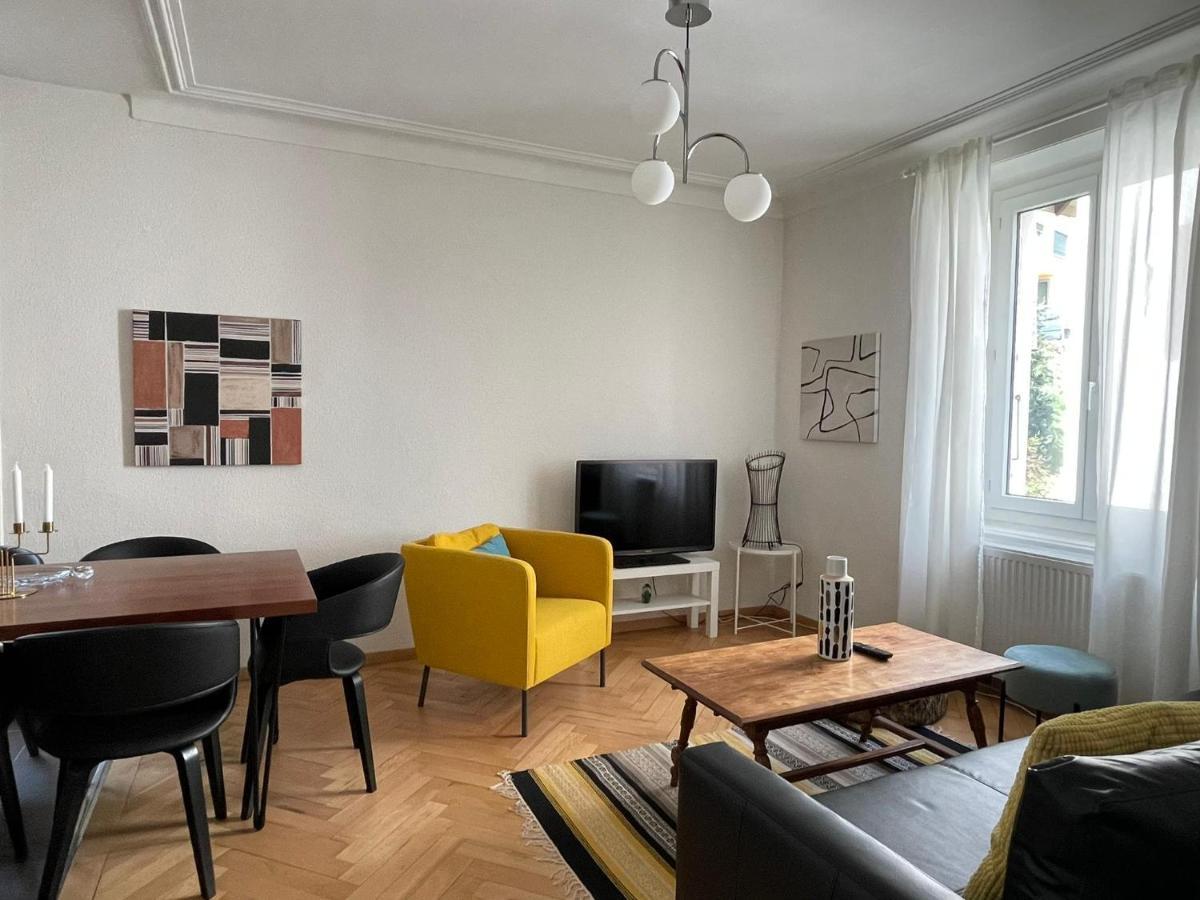Appartement Luna Avec Parking Couvert Prive Le Locle Zewnętrze zdjęcie
